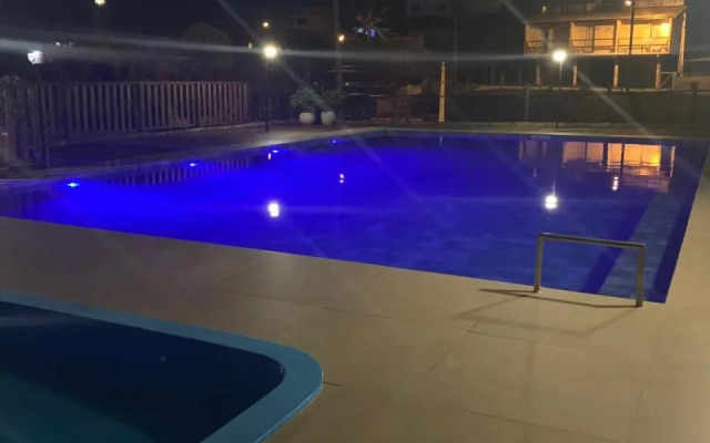 Loft 207 com vista para a piscina e Farol