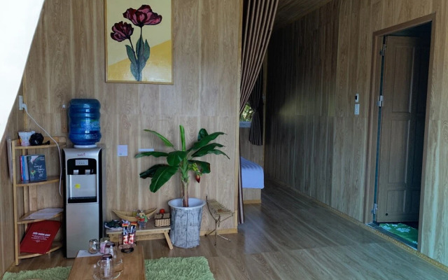 Vuon Thuong House