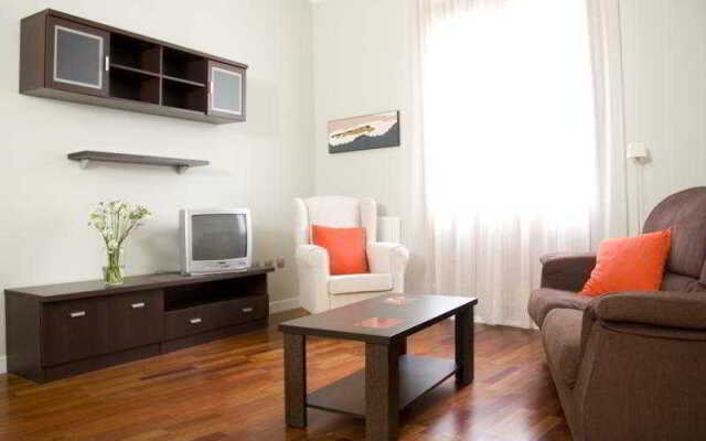 Apartamentos Sabinas El Pilar