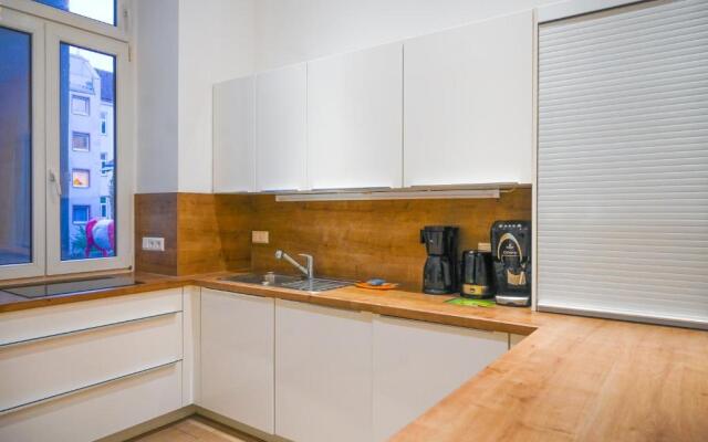 Modern Apartment Wiener Stadthalle