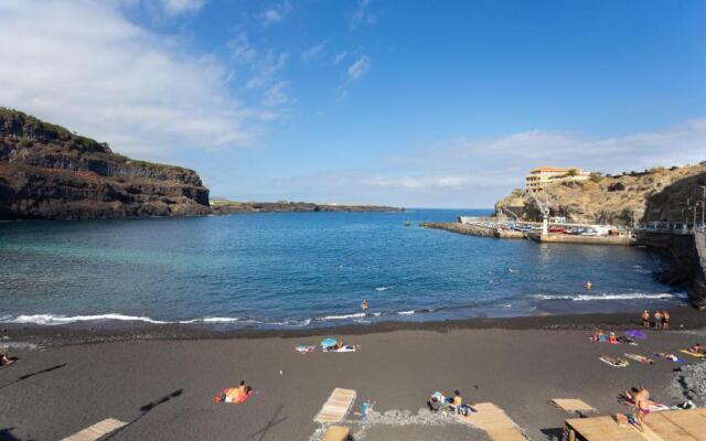 Apartment El Rincón with Sea View I