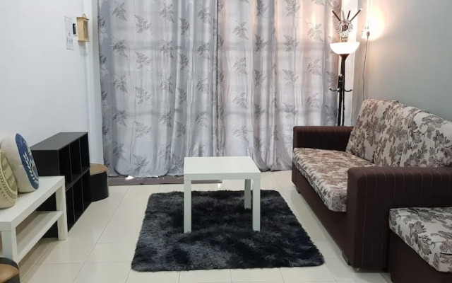 Fahaz Lumut Homestay