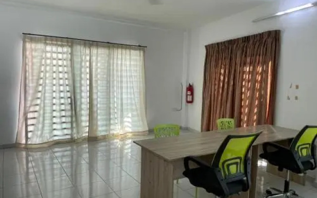 5 min to Qing Xin Ling Cultural Village Ipoh