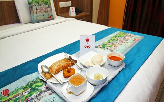 OYO 8646 Hotel Pioneer