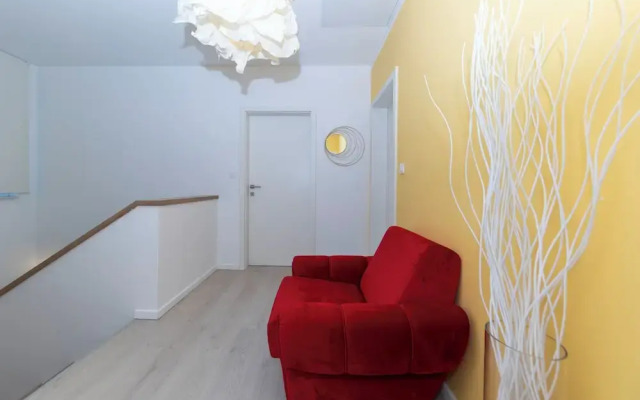 Alba Family Home