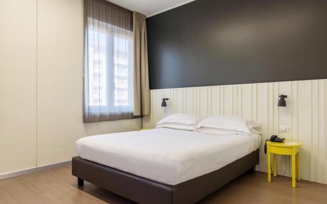 Отель B&B Hotel Milano Ornato