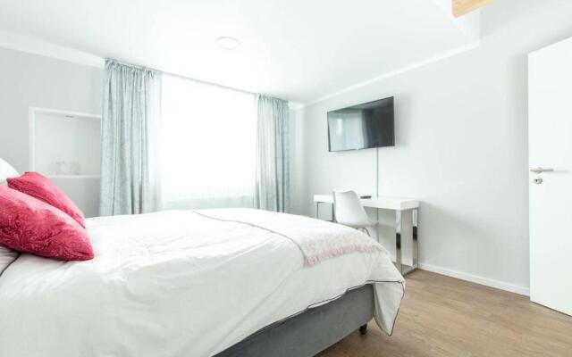 PARIS · CHILLINGHOUSE # 5, 3 Min. vom ICE, NETFLIX, Garten