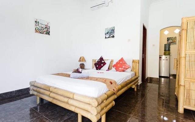 Lisa Gili Bungalow