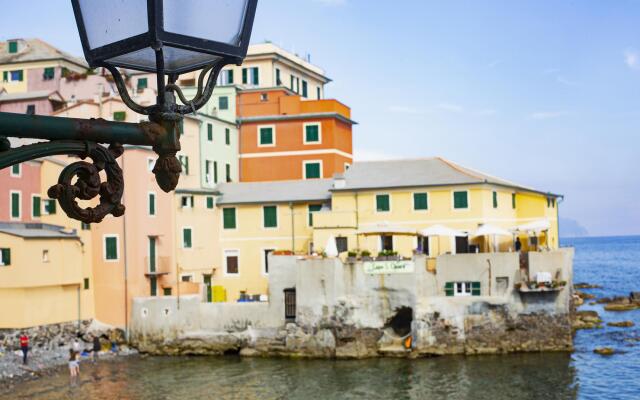 Viviboccadasse by Wonderful Italy - Camelia