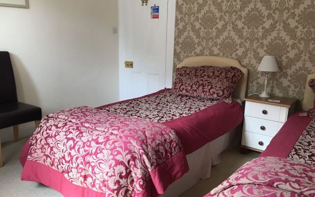 Holywell House B & B