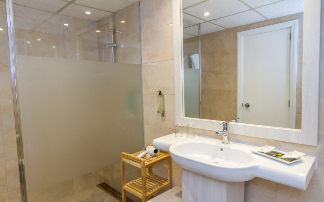 Eix Lagotel Holiday Resort