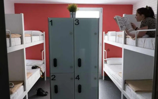 HelloBCN Hostel