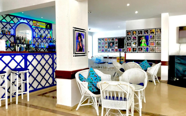 Apartamentos Turísticos Janelas do Mar