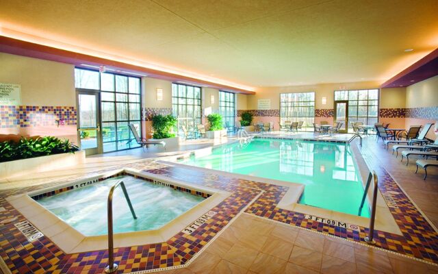 Отель Embassy Suites by Hilton Charlotte Concord Golf Resort & Spa