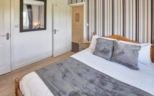 Host Stay Overcarr House
