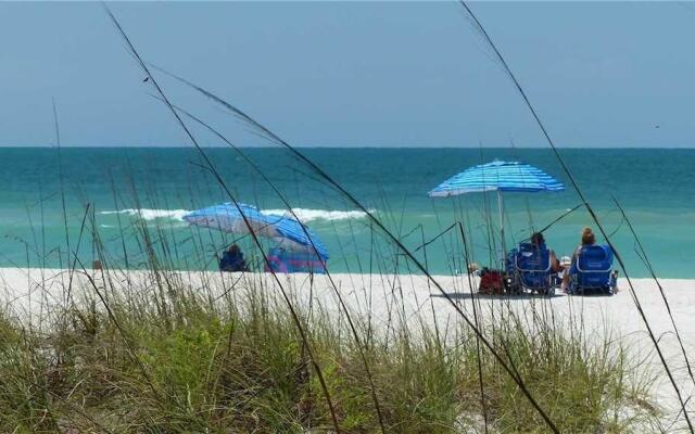 Anna Cabana Bungalow #4 by RedAwning