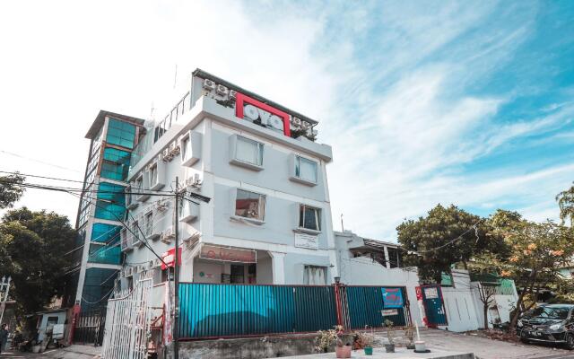 OYO 208 G House