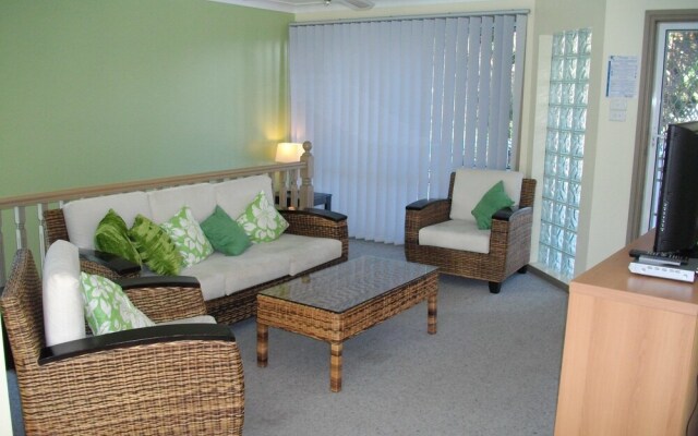 The Peninsula, Duplex 02, 14