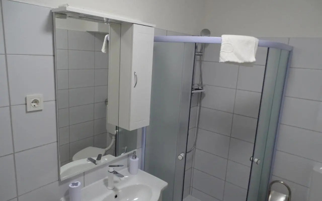 Job studio apartments