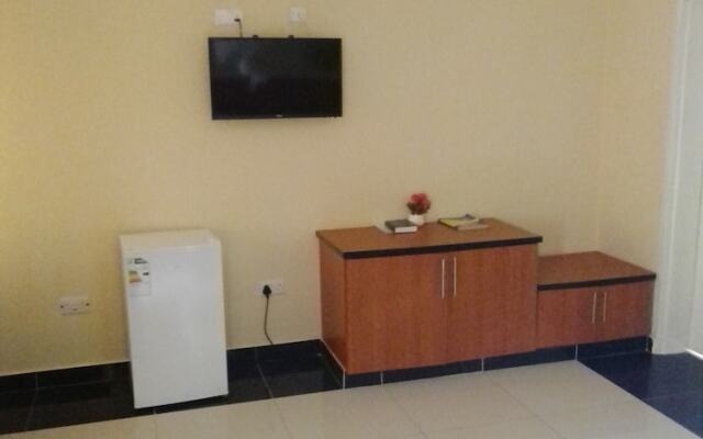 T & D Guest House