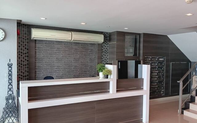 J Residence Thonglor 8