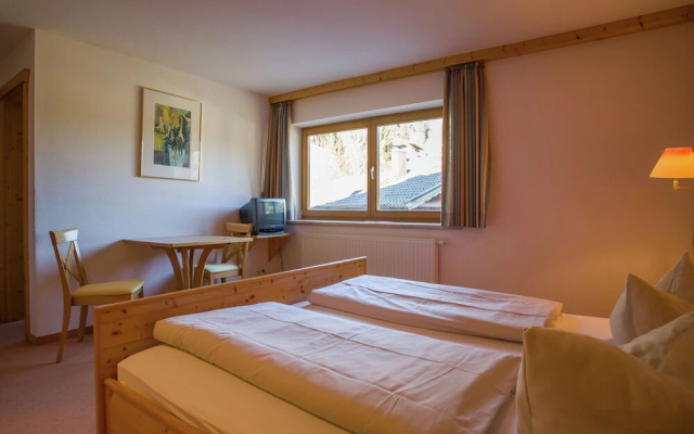 Refreshing Holiday Home With Balcony, Ski Storage, Garden