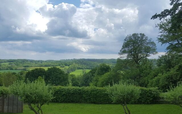 The Bear Inn and Burwash Motel
