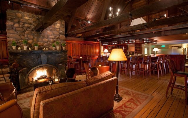 York Harbor Inn