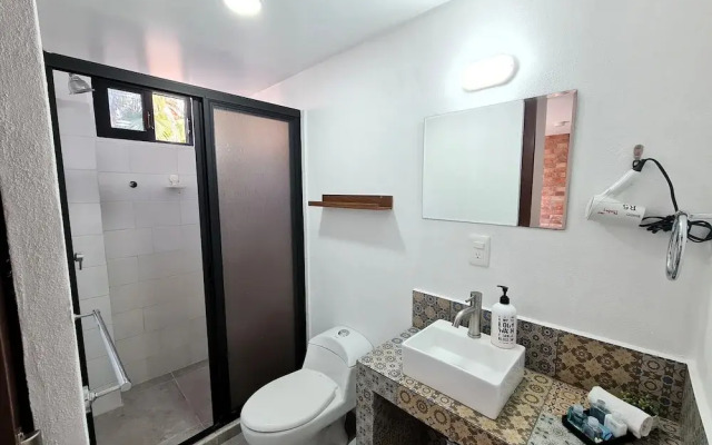 R04 Habitación Equipada STV WIFI Parking