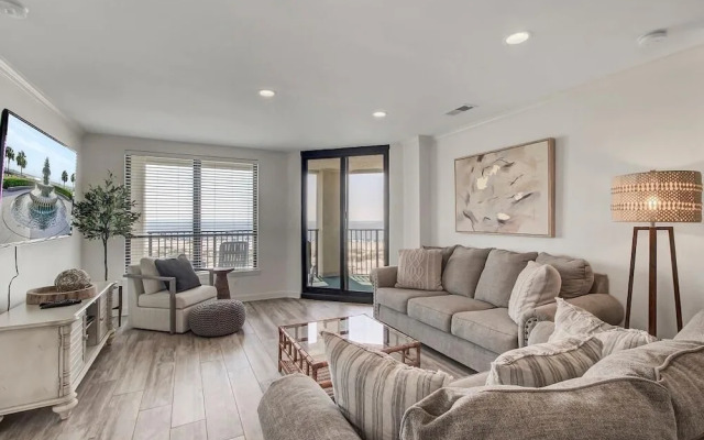 Summerhouse 305 by Wild Dunes, Oceanfront