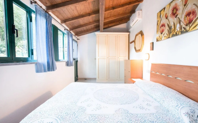 Fegina Deluxe 3 Bedrooms 3 Bathrooms