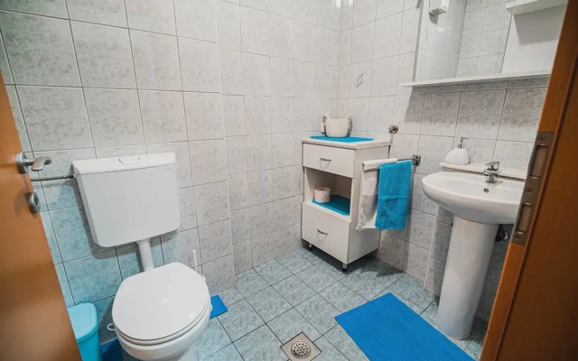 Apartments Rombon Klavdij