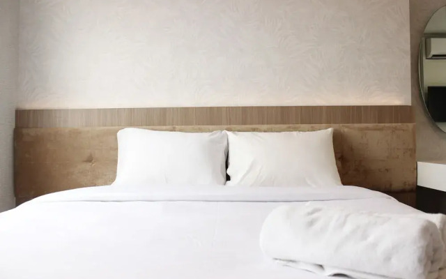 Classic 2BR Apartment At Gateway Pasteur near Exit Toll