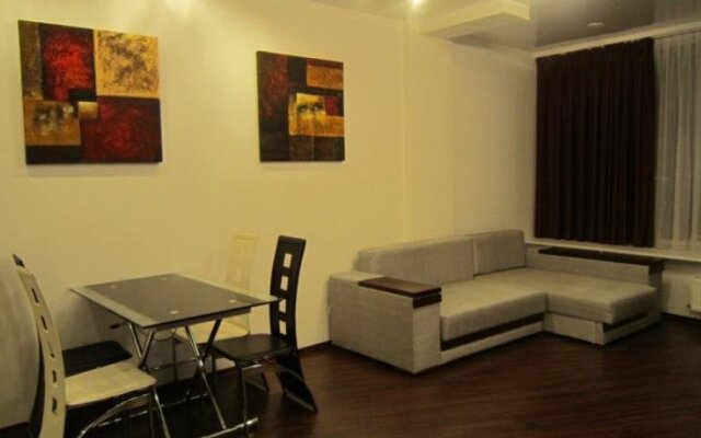 Staybridge Mini Hotel In Most City