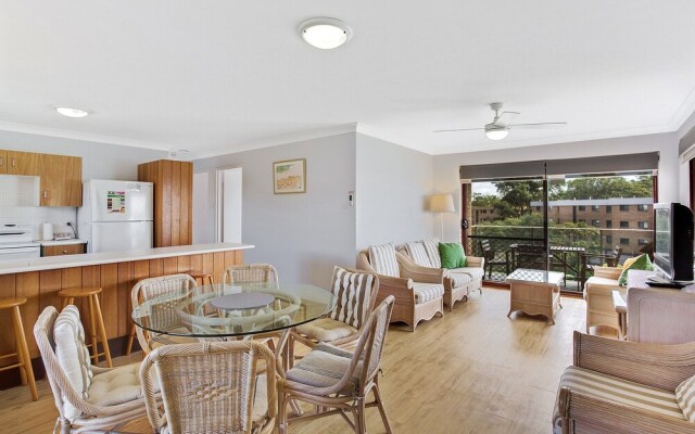 Promenade, Unit 12/ 8 Intrepid Close