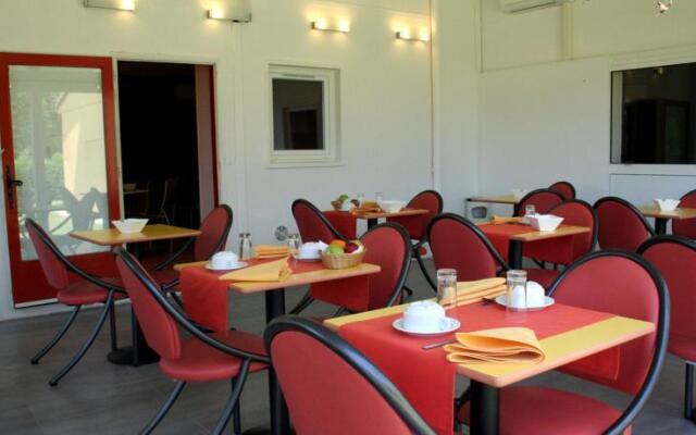 Revotel