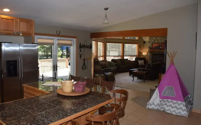Elder Family Lodge