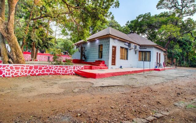 Oyo 24302 Blue Park Nature Resort