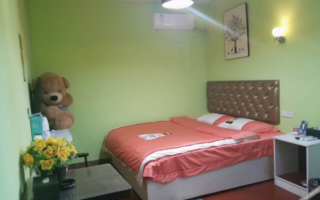 Hebi Weekend Inn