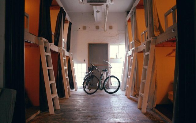 Hostel Capcellent