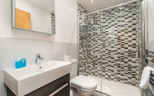 Piccadilly Lofts  by Allô Housing