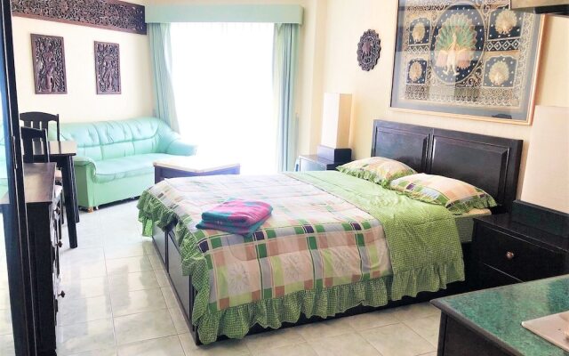 Sea View Apartment Rimhad Condominium Pattaya