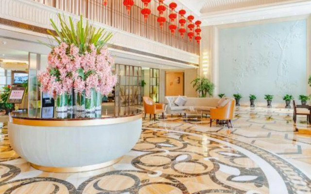 Ruili Bund Hotel