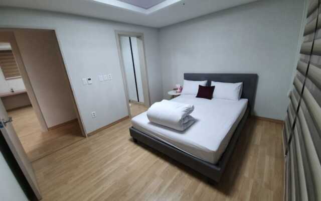 Vallas House 1301