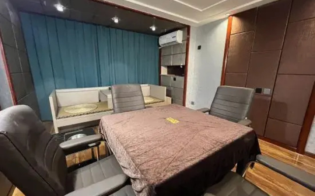 Youjian Boutique Hotel (Bayannur High-Speed Railway Station)