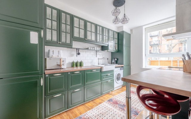 Spacious & Central 4BD Flat - Angel