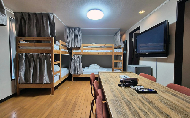 Tokyo House Inn – Guest Rooms – Tokyo
