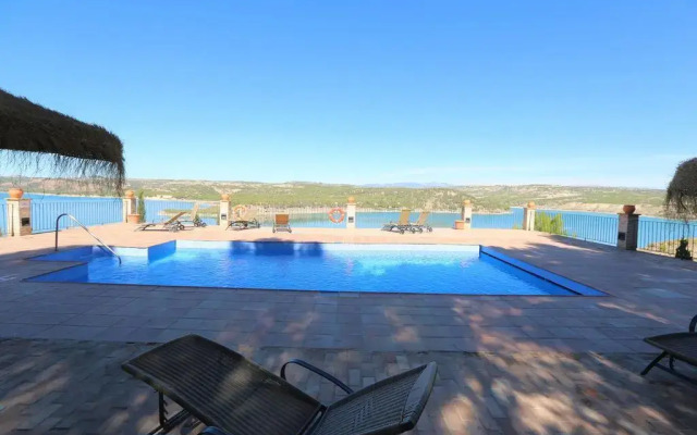 Balneario De Zujar