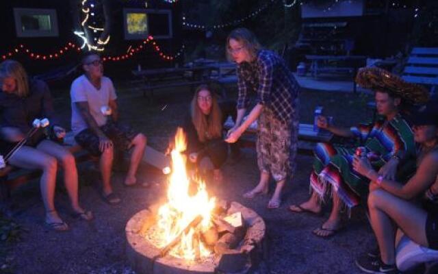 Kicking Horse Hostel