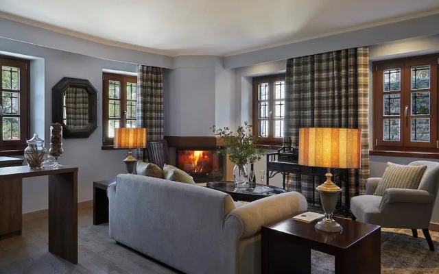 MounTrace Suites & Spa